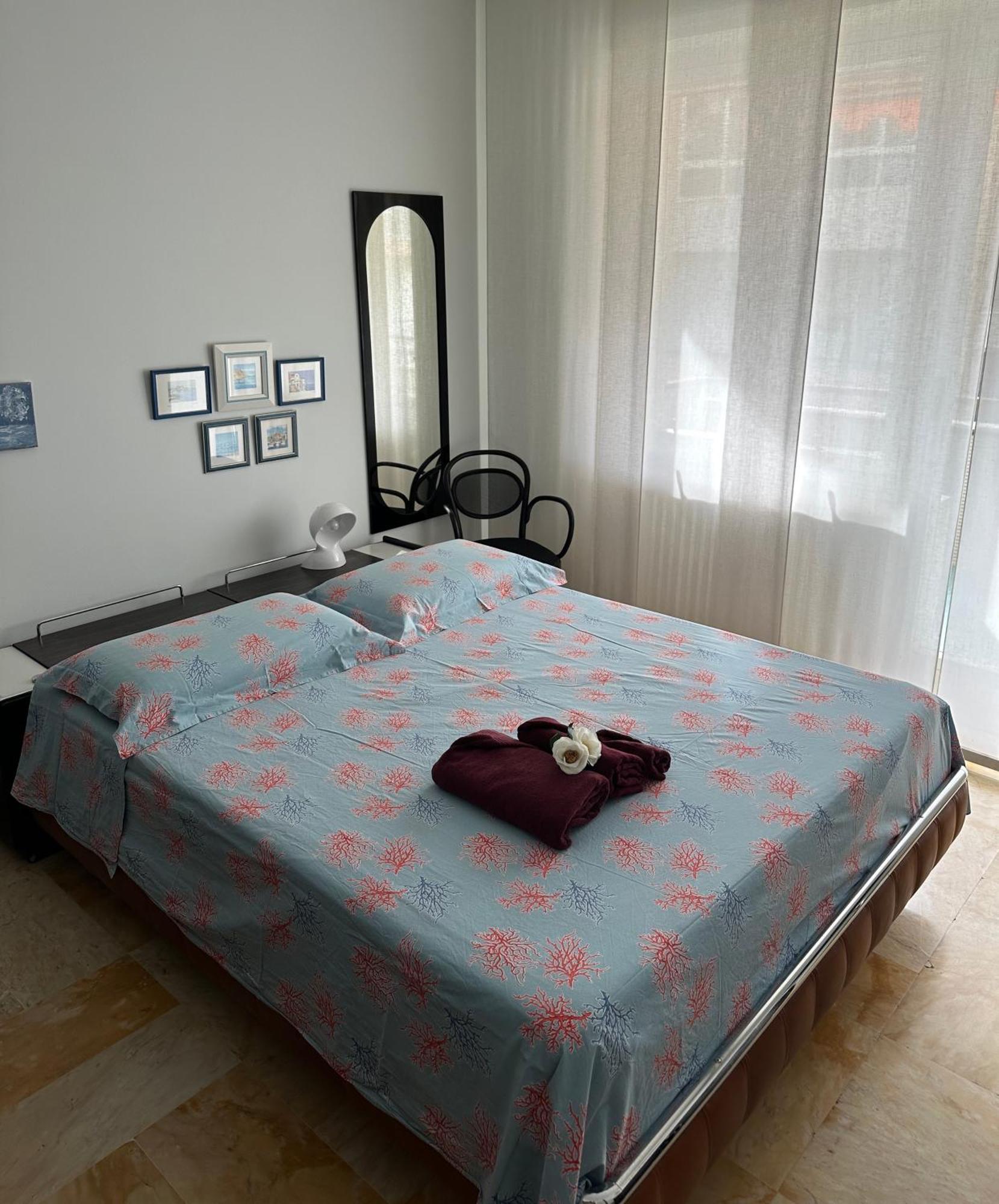 Tre Ponti Beach Apartment - Terrazzo Vista Mare San Remo Extérieur photo